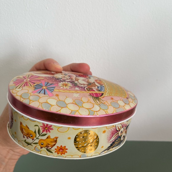 Baret Ware vintage Easter tin box - Picture 3 of 9